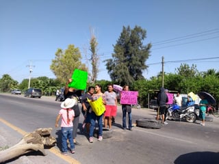 Bloquearon la carretera Torreón- San Pedro en ambos sentidos, por falta de agua. (EL SIGLO DE TORREÓN)

