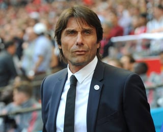 El club Chelsea anunció que rompió la relación con el italiano Antonio Conte, quien era el director técnico y contaba con un año más de contrato. Chelsea inglés despide al técnico Antonio Conte tras dos temporadas. (ARCHIVO)