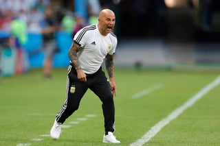 Sampaoli fue muy criticado, luego que la selección de Argentina quedó eliminada de la Copa Mundial de Rusia 2018 en la ronda de los octavos de final. 