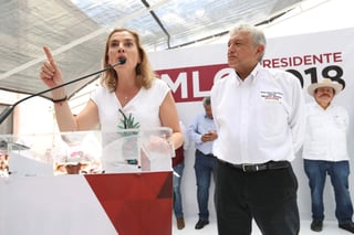 La escritora Beatriz Gutiérrez Müller, esposa de Andrés Manuel López Obrador, confirmó que no ocupará ningún cargo federal ni estatal durante la administración obradorista. (ARCHIVO)