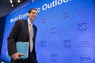 Riego. Maurice Obstfeld, economista en jefe del FMI alertó de los riesgos de la guerra comercial. (ARCHIVO)