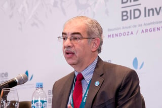 Reformas. El vicepresidente de Sectores y Conocimiento del BID Santiago Levy, presenta un informe.  (ARCHIVO)