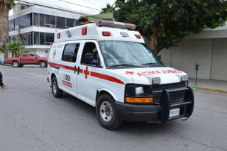 Atención. Paramédicos de la Cruz Roja acudieron al llamado de auxilio. (ARCHIVO) 