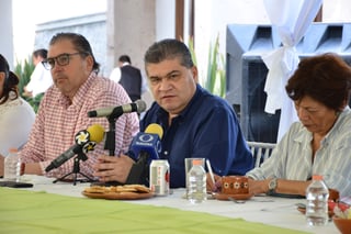 Riquelme informó sobre el proyecto de Centros de Gobierno 'inteligentes' en el estado. (FERNANDO COMPEÁN) 