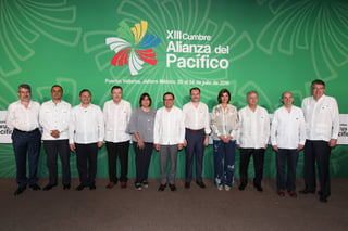 Previo. Grupo de ministros que participaron en un encuentro previo a la Cumbre Alianza Pacífico. 