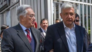 El pasado viernes López Obrador designó a Manuel Bartlett como futuro titular de la Comisión Federal de Electricidad. (ARCHIVO)