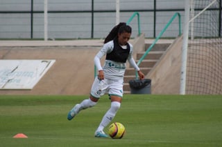 Brenda Guevara, nacida hace 20 años en Tlalnepantla, Estado de México, ha sido titular en los 3 partidos del actual torneo. (Especial)