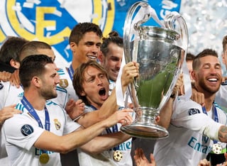 Modric ha sido pieza fundamental del Real Madrid en las cuatro Champions ganadas en cinco años, además de ser la nueva 'joya' del club blanco. (ARCHIVO)