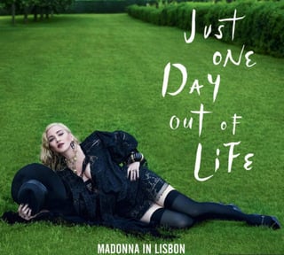  En mayo Madonna publicó lo que parecía una portada de disco o sencillo bajo el nombre Beautiful Game. (ESPECIAL)