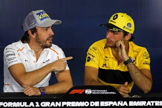 Sainz, compatriota de Alonso, firmó un contrato de varios años con la escudería de acuerdo al comunicado que McLaren publicó en su portal. (ARCHIVO)
