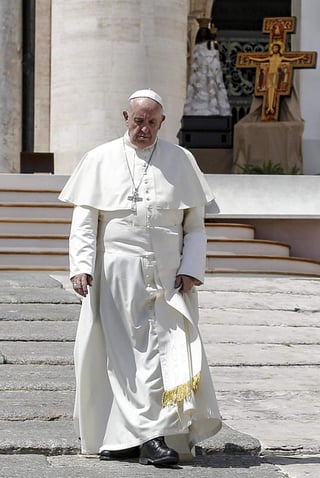 La nota oficial recalca que 'la Santa Sede condena inequívocamente el abuso sexual de menores' y subraya que 'las víctimas deben saber que el papa está de su parte'. (EFE)