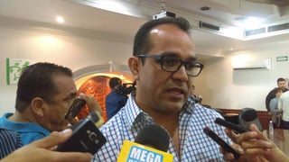 Interesado. Omar Castañeda dijo que renunció al PRD el año pasado y que buscará ser el candidato de Morena.