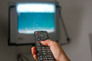 La Secretaría de Gobernación (Segob) dio a conocer los nuevos lineamientos de clasificación de contenidos audiovisuales que se transmiten en televisión abierta y televisión de paga. (ARCHIVO)