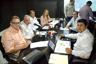 Información. Programa “En Equipo con el Alcalde” que se transmite por Radio Torreón. (CORTESÍA)