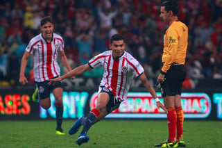 Orbelín Pineda anotó un golazo al minuto 64 para darle la victoria a Chivas 1-0 sobre Atlas, que sigue sin marcar en el torneo. Chivas se impone ante el inofensivo Atlas (Jam Media)