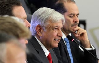 Además los mandatarios realizarán reuniones diarias con su gabinete, como las hará López Obrador a nivel central, para evaluar la situación de cada entidad. (NOTIMEX)