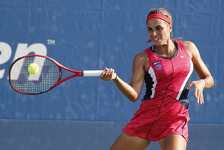 La puertorriqueña Mónica Puig arrolló 6-0, 6-0 a la suiza Stefanie Voegele.