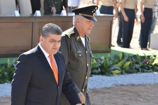 El gobernador de Coahuila, Miguel Ángel Riquelme Solís, informó que será el 30 de octubre cuando se inaugure el Hospital Militar en La Laguna. (ARCHIVO)