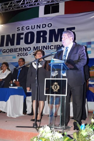 Resaltó la inversión de 150 millones de pesos del gobierno del Estado en la construcción de la carretera Tlahualilo-Cartagena que permitirá ahorrar más de 2 horas para el transporte que va y viene de Chihuahua. (ARCHIVO)