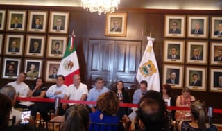 Petición. Se reunieron representantes de los cinco colectivos en Coahuila, con el gobernador. (CORTESÍA)