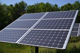 Demostró generar más energía que los paneles solares tradicionales, gracias a su diseño de doble capa. (ARCHIVO)