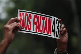 Peña Nieto, quien dejará la Presidencia el 30 de noviembre, enojó a las familias al insistir la semana pasada en la veracidad de la versión oficial del caso Ayotzinapa, a pesar de que fue echada abajo por los expertos de la CIDH. (ARCHIVO)