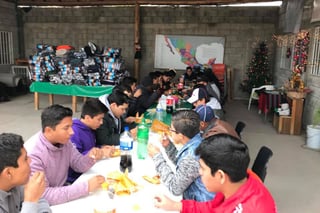 Cifras. Voluntarios se han dado cita en el Centro de Día en apoyo a los migrantes que están de paso por la región. (GUADALUPE MIRANDA)