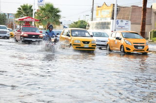 Justificación. Autoridades municipales se justifican que son 'lluvias atípicas' ante las inundaciones y caos que otra vez ocurrieron. (FERNANDO COMPEÁN)