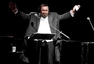 Pavarotti es plenamente reconocido por sus roles principales en óperas como Aida, Ballo in Maschera, La Boheme, La Triavata, I puritani, Rigoletto, Tosca y L´Elisir d´Amore. (ARCHIVO)