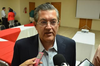 Gestiones. Blas José Flores Dávila, secretario de Finanzas, da un informe.