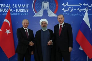 Reunión. Los presidentes Putin, Rohani y Erdogan se reunieron para buscar soluciones para Siria.
