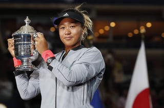 El mayor problema para Williams en el marcador es que fue superada por una versión más joven de ella misma en Osaka, una jugadora de 20 años que se convierte en la primera japonesa en obtener un título de Grand Slam. (EFE)