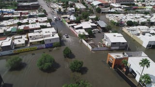 Inundación se mantiene en Provitec. (VERÓNICA RIVERA) 