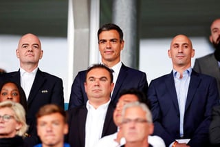 La idea habría sido abordada durante un encuentro entre Gianni Infantino, Pedro Sánchez y Luis Rubiales. (ARCHIVO)