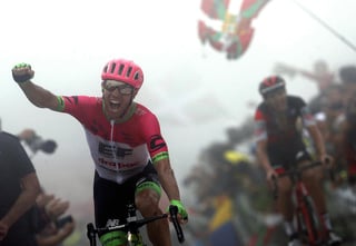 Michael Woods se llevó la victoria en la etapa 17 de la Vuelta a España tras superar por cinco segundos a Dylan Teuns.