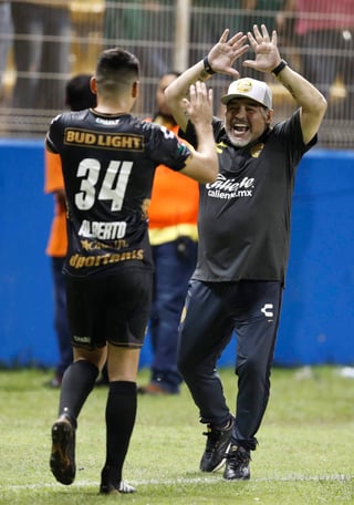 'El Pelusa' fue el gran aplaudido de la noche y tras una evidente superioridad, el cuadro sinaloense no tuvo problemas para conectar cuatro goles durante la jornada 8 de la liga de Ascenso MX. (AP)