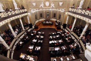 Los diputados locales de Puebla, encabezados por legisladores de Morena, abrogaron la llamada 'Ley Bala' promovida por el ex gobernador, Rafael Moreno Valle Rosas. (EL UNIVERSAL)