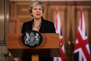 May dijo en un discurso televisado desde Downing Street, su residencia oficial en Londres, que el diálogo con Bruselas atraviesa un 'impasse'. (AP)
