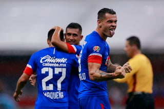 Milton Caraglio, del Cruz Azul, en festejo después de anotar el segundo gol de su equipo durante el juego de la jornada 10.