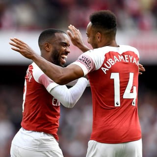 La pareja de atacantes del Arsenal, Lacazette y Aubameyang, marcaron dos goles en tres minutos. (Especial)