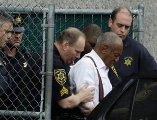 Las autoridades correccionales revisarán sus necesidades y temas de seguridad para determinar donde será mejor que sea ubicado Cosby, de 81 años y ciego, para que complete su sentencia, dijeron los fiscales. (AP)