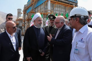 Le aconsejó no bloquear las exportaciones de crudo iraní para estabilizar el mercado. (ARCHIVO)