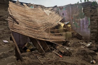 Derrumbes. Colapsan techos de dos casas en el poblado Álvaro Obregón, no reportaron heridos. (EL SIGLO DE TORREÓN)