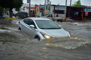 Las lluvias causaron afectaciones en la ciudad. (RAMÓN SOTOMAYOR) 