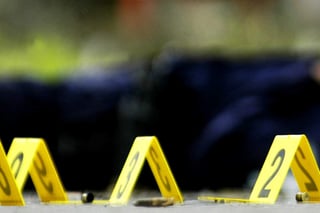 Tres agentes del condado de Florence y otros dos de la ciudad homónima sufrieron el impacto de los proyectiles en un 'incidente' con una persona armada en esta zona. (ARCHIVO)