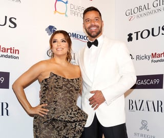 A beneficio. La actriz Eva Longoria y el cantante Ricky Martin recaudaron fondos en The Global Gift Gala. (EFE)