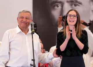 Opinión. La cantante apareció en un evento público, donde el presidente electo reiteró su apoyo y le dio su agradecimiento. (ARCHIVO)