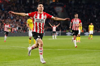 Hirving Lozano marcó el primero y último gol del juego en la victoria del PSV como local 4-0 sobre el VVV Venlo.