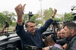 A lo 'Trump'. Jair Bolsonaro ha realizado una campaña polémica, pero eso le dio más votos.