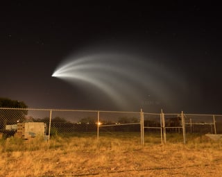 Espectacular. El lanzamiento del Space X se pudo ver en Baja California y en Sonora. (TWITTER)